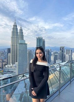 Mina - escort in Okinawa Island Photo 4 of 9