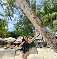 MINA- the hottest babe in town - escort in Mumbai