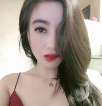 Mina Tran - puta in Kuwait