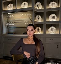 SUPERHOT TRANS MINA! DUBAI - Transsexual escort in Dubai