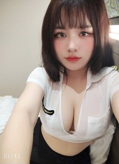 Mina - escort in Singapore Photo 9 of 10
