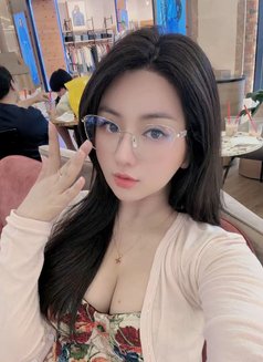 Mina - escort in Hanoi Photo 2 of 7