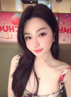 Mina - escort in Hanoi Photo 4 of 7