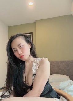 Mina - escort in Singapore Photo 10 of 11