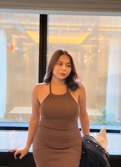 Minaa - escort in Makati City Photo 2 of 10