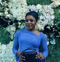 Minah - escort in Tunis