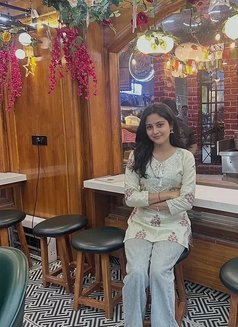 Minakshi - puta in Guwahati Photo 6 of 6