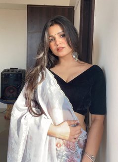 Minakshi - escort in Hyderabad Photo 1 of 2