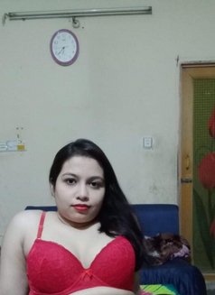 Minakshi - escort in Muscat Photo 5 of 6