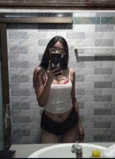 Minal - puta in Gurgaon Photo 3 of 3