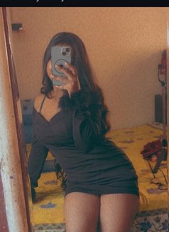 Minal - escort in Mumbai Photo 3 of 4