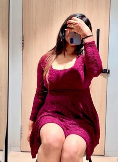 Minal - escort in Surat Photo 2 of 3