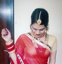 Minalgoddess - Transsexual escort in New Delhi