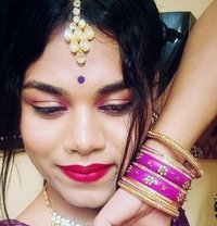 Minalgoddess - Transsexual escort in New Delhi