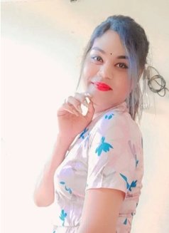 Minalgoddess - Transsexual escort in New Delhi Photo 8 of 16