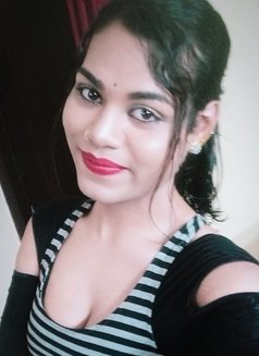 Minalgoddess - Transsexual escort in New Delhi Photo 11 of 16