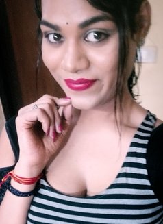 Minalgoddess - Transsexual escort in New Delhi Photo 12 of 16