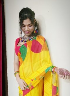 Minalgoddess - Transsexual escort in New Delhi Photo 14 of 16