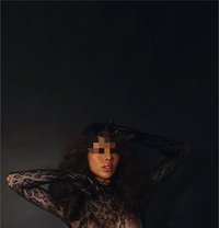 Minan - escort in Tirana