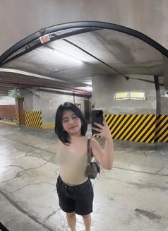 Minari - Transsexual escort in Manila Photo 5 of 6