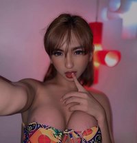 Mineski - Acompañantes transexual in Makati City