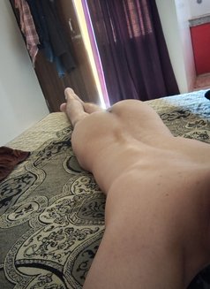 Mingle - Male escort in Gurgaon Photo 3 of 4