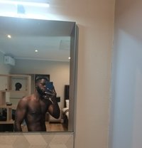 Shad ( all around Johannesburg) - masseur in Johannesburg