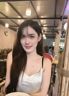 Mini Hot Experiences Services - Transsexual escort in Dubai Photo 4 of 4