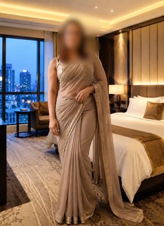 Mini Meet and Cam Service - escort in Bangalore Photo 2 of 5