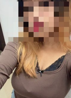 Mini Real Meet | Private Vibes - puta in Guwahati Photo 5 of 7