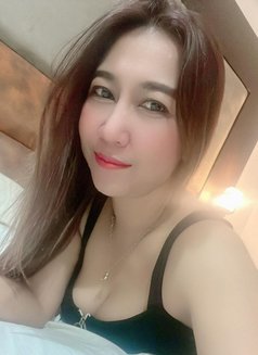 Mini - escort in Gurgaon Photo 2 of 2