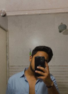 Minit - Male escort in Ahmedabad Photo 1 of 2