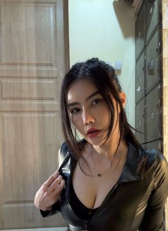 Minji - escort in Bangkok Photo 18 of 22