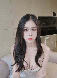 Minna - Transsexual escort in Taipei Photo 12 of 16