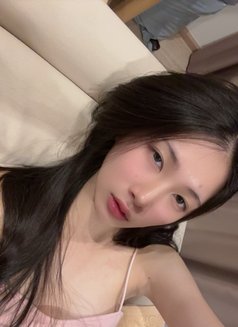 Minnie Jung - escort in Taipei Photo 2 of 6
