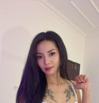 Minnie New in Mucsat - puta in Muscat Photo 2 of 15