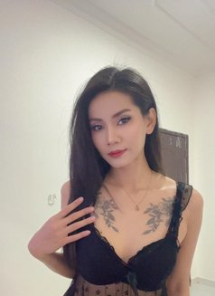 Minnie New in Mucsat - puta in Muscat Photo 14 of 15