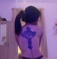 Minnie - escort in Muscat