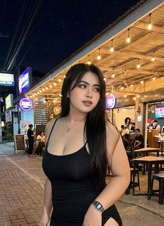 Minnie & Good service - escort in Riyadh Photo 1 of 6