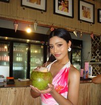 Minny Beautiful and Tall - Acompañantes transexual in Bangkok Photo 10 of 10