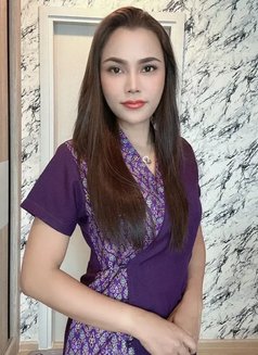 Minny - Masajista in Bangkok Photo 3 of 6