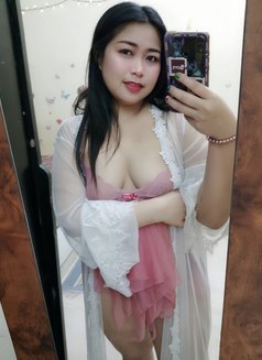 Minny good service - escort in Al Sohar Photo 8 of 10