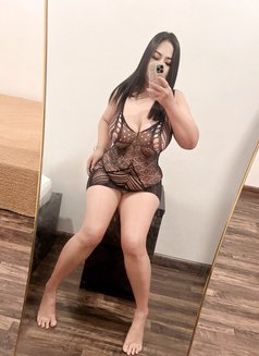 Minny - puta in Khobar Photo 3 of 5