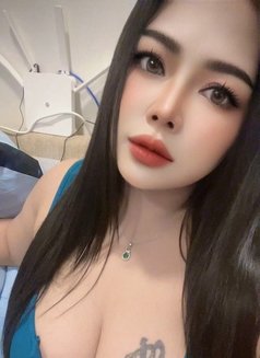 Minny - escort in Khobar Photo 7 of 14