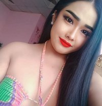Minny - Transsexual escort in Abu Dhabi
