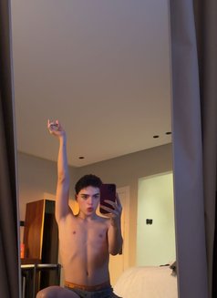Mino Cute - Male escort in Riyadh Photo 4 of 4