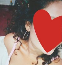 Minon Shenaya - escort in Colombo
