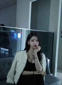 MINSEO - escort in Taipei Photo 12 of 25