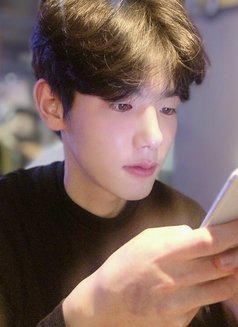 Minsoo - Male escort in Shanghai Photo 1 of 3