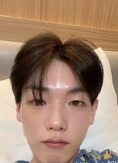 Minsoo - Male escort in Shanghai Photo 3 of 3